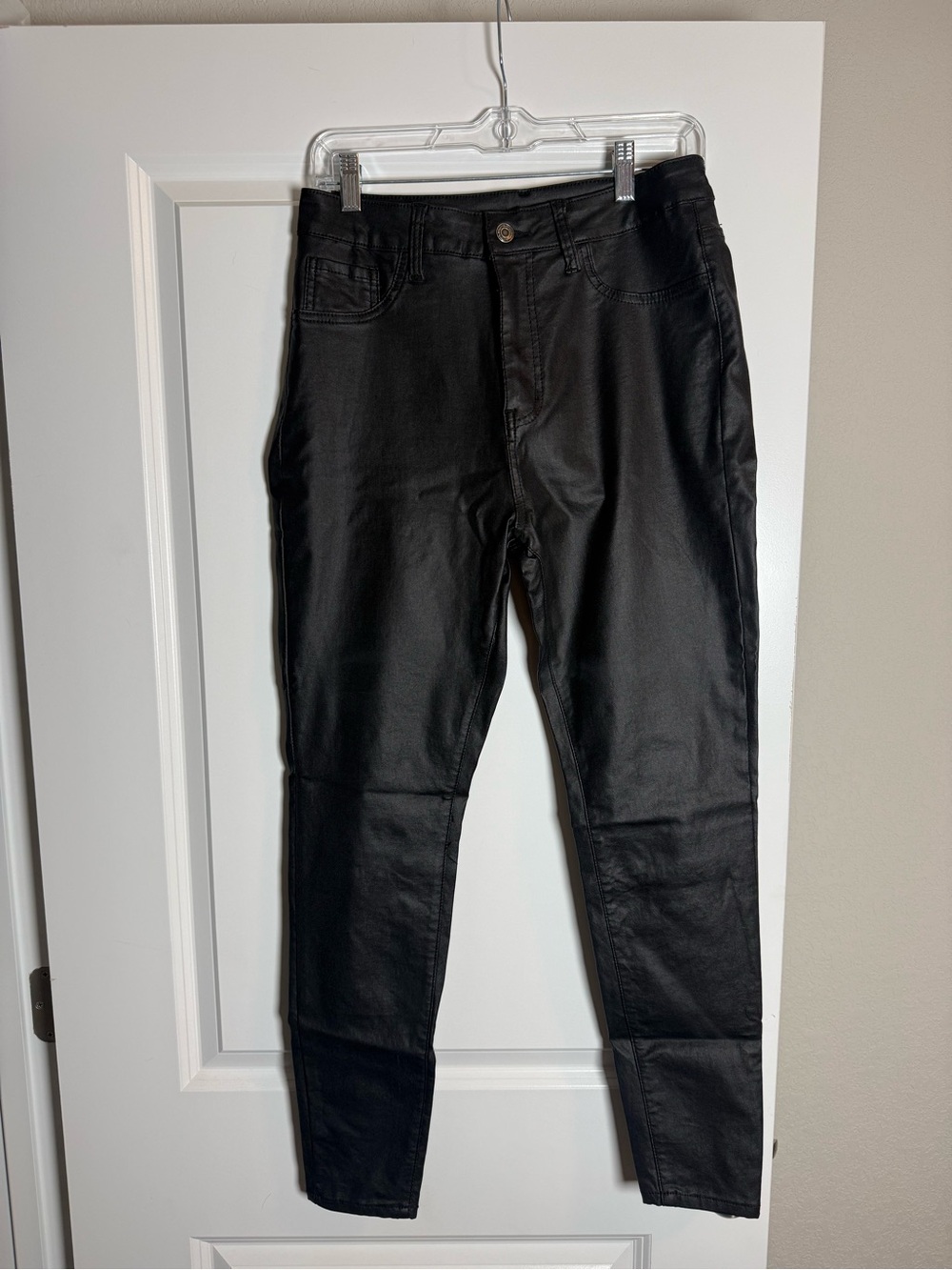 Women’s black leather jeggings